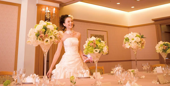 �V�����ւ̍K�������ς��̗������ɑ���@����l�̖����ɐS����̏j�����M�t�g�ɁB